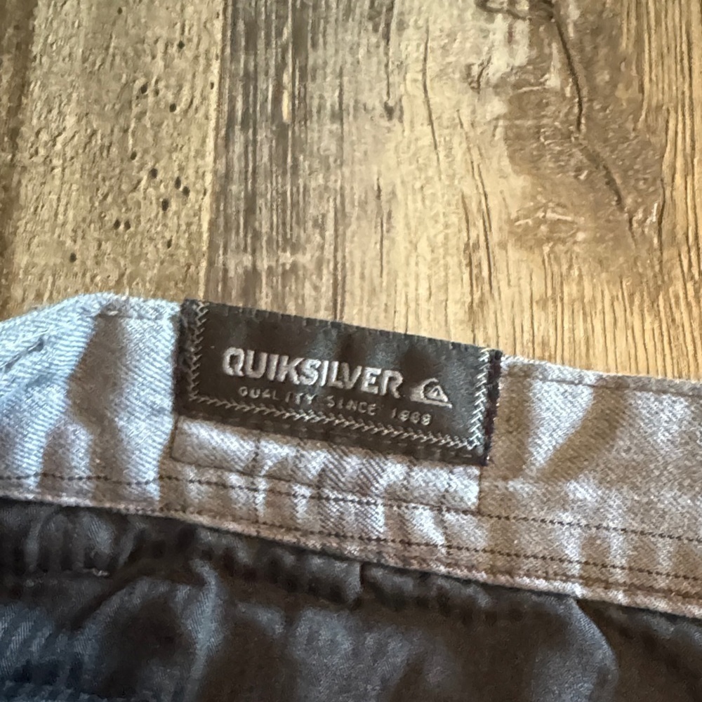 Quiksilver Men's Charcoal Plaid Shorts - Picture 5 of 7